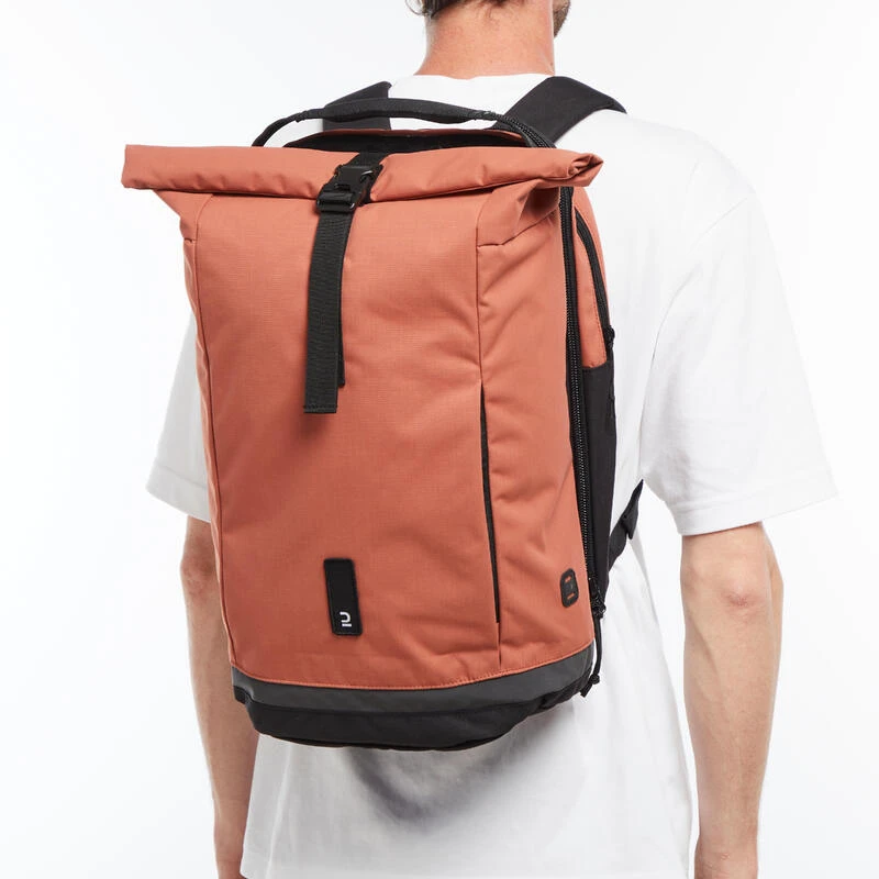 BTWIN SAC A DOS VELO POUR PORTE-BAGAGES DOUBLE 27 LITRES SEPIA – Image 2